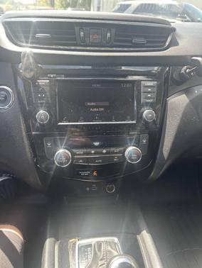 Gray 2019 Nissan Rogue Sport SV