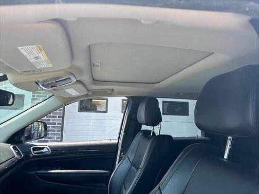 2011 Jeep Grand Cherokee Laredo