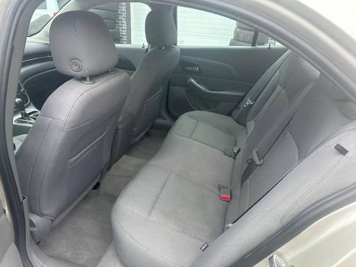 2015 Chevrolet Malibu 1LS