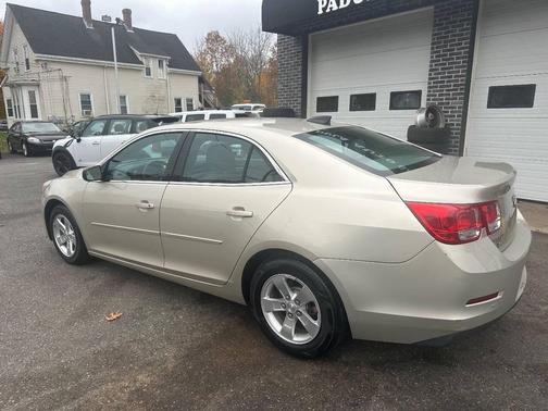 2015 Chevrolet Malibu 1LS
