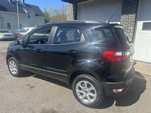 Black 2018 Ford EcoSport SE AWD 4dr Crossover
