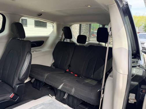 Black 2017 Chrysler Pacifica Touring