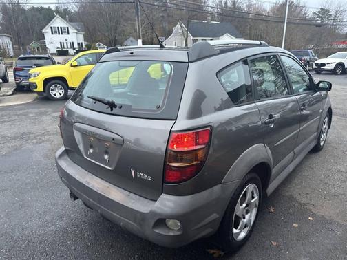 2006 Pontiac Vibe Base