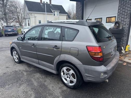 2006 Pontiac Vibe Base
