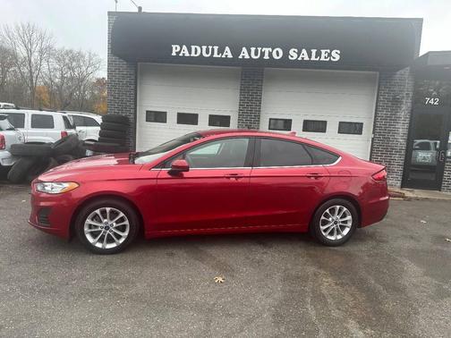 2020 Ford Fusion SE 4dr Sedan