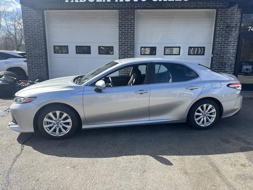 Silver 2018 Toyota Camry LE