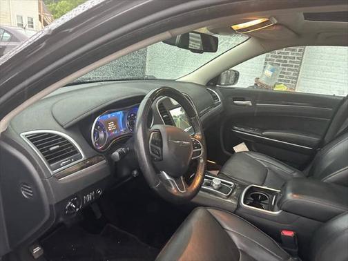 2019 Chrysler 300 Limited