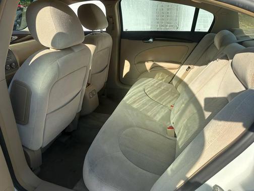 2011 Buick Lucerne CX