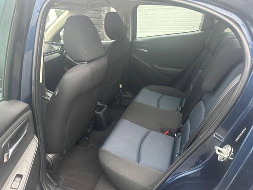 2017 Toyota Yaris iA Base