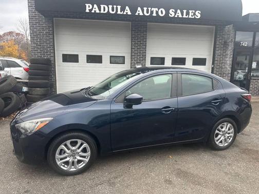 2017 Toyota Yaris iA Base