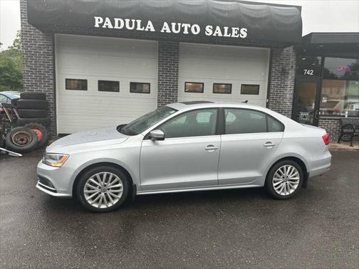 2015 Volkswagen Jetta Auto SE w/Connectivity/Navigation
