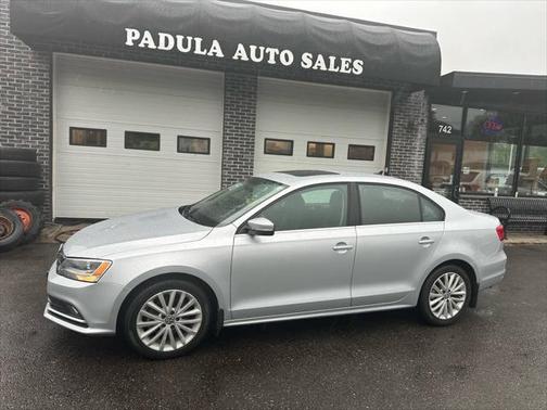 2015 Volkswagen Jetta Auto SE w/Connectivity/Navigation