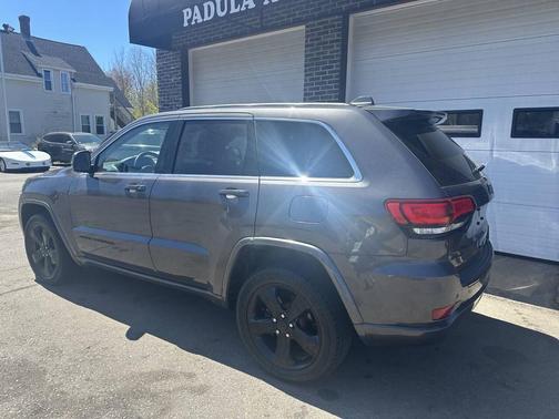 Gray 2015 Jeep Grand Cherokee Altitude