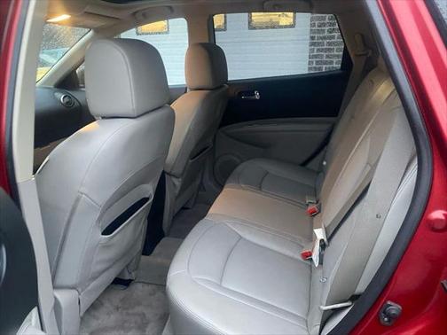 2011 Nissan Rogue SV