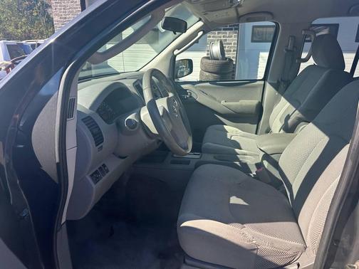 2010 Nissan Frontier SE