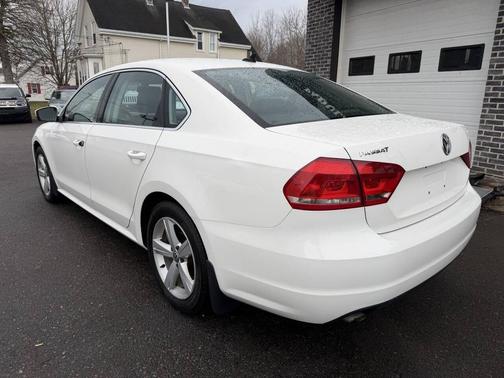 White 2015 Volkswagen Passat 1.8T Limited Edition