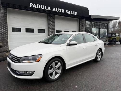 White 2015 Volkswagen Passat 1.8T Limited Edition