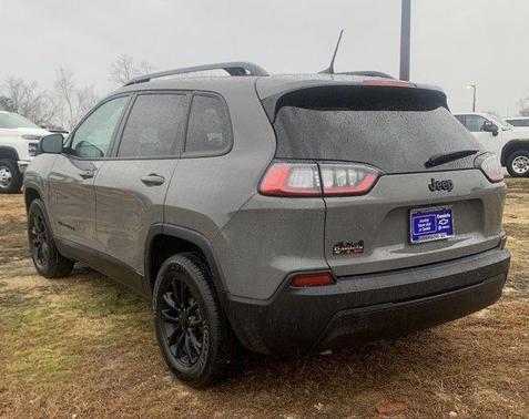 2023 Jeep Cherokee Altitude Lux