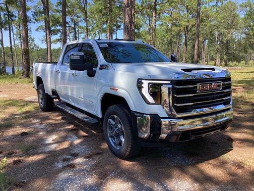 2025 GMC Sierra 3500 SLT