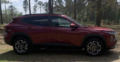 2024 Chevrolet Trax LT