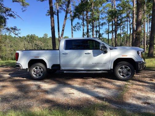 2025 GMC Sierra 2500 SLT