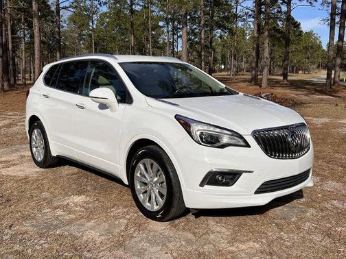 Photo 4 of 26 of 2017 Buick Envision Essence