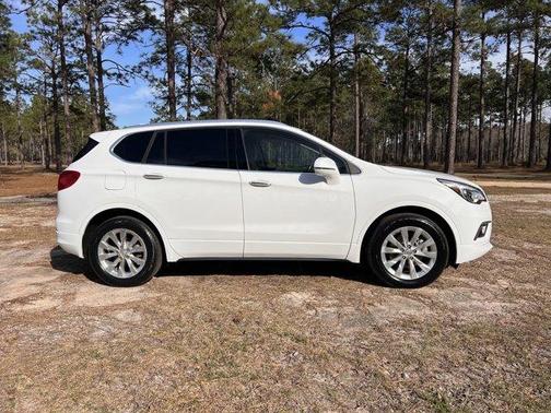 Photo 2 of 26 of 2017 Buick Envision Essence