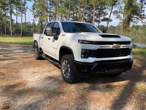 2025 Chevrolet Silverado 2500 Custom