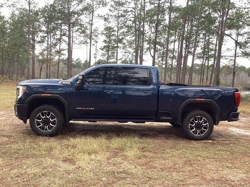 2022 GMC Sierra 2500 AT4