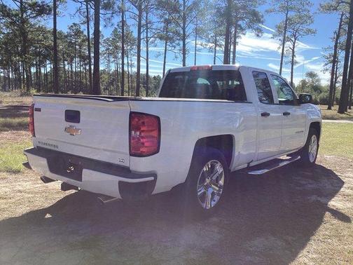 2019 Chevrolet Silverado 1500 LD Custom