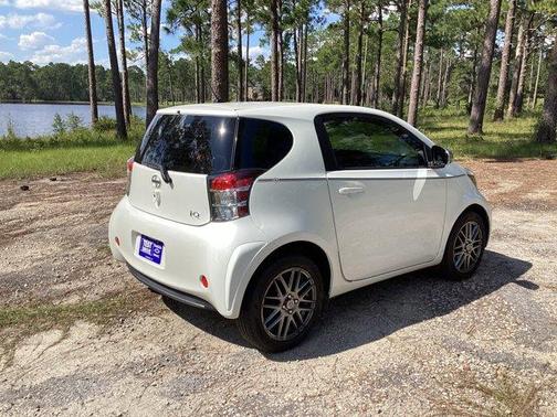 2014 Scion iQ Base (CVT-F)