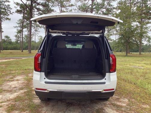 2025 GMC Yukon XL Elevation