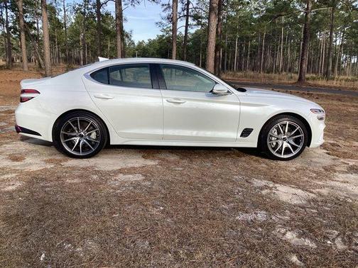 2025 Genesis G70 2.5T