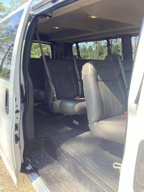 2022 Chevrolet Express 3500 LS