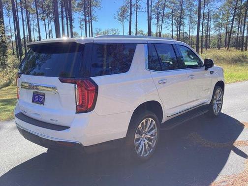 2023 GMC Yukon SLT