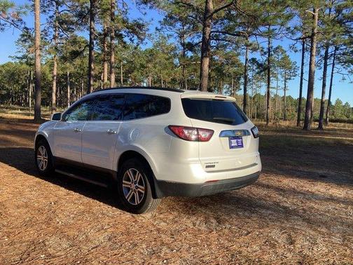 2017 Chevrolet Traverse 2LT