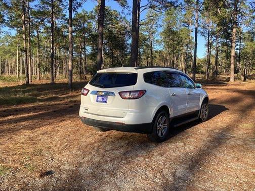2017 Chevrolet Traverse 2LT