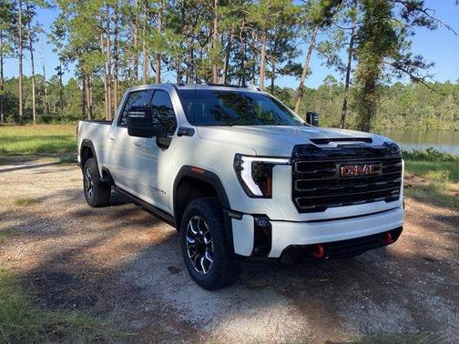 2025 GMC Sierra 2500 AT4