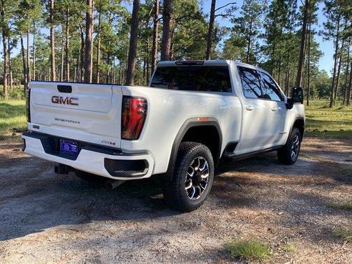 2025 GMC Sierra 2500 AT4