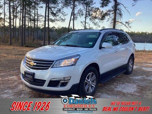 2017 Chevrolet Traverse 2LT