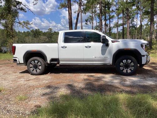 2025 GMC Sierra 2500 Denali