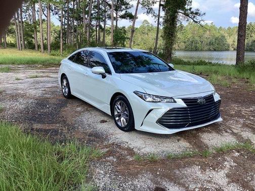 2019 Toyota Avalon XLE