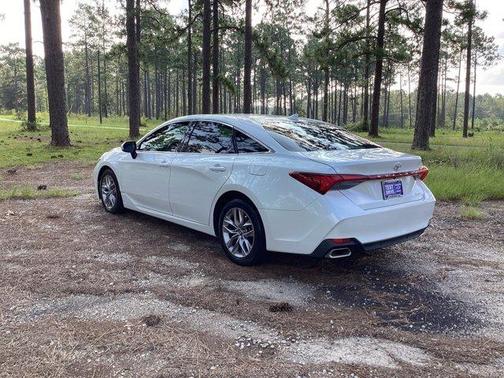 2019 Toyota Avalon XLE