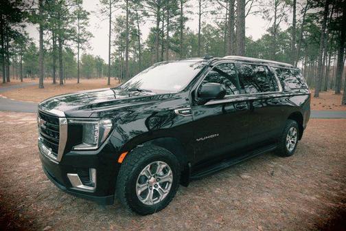 2022 GMC Yukon XL SLE