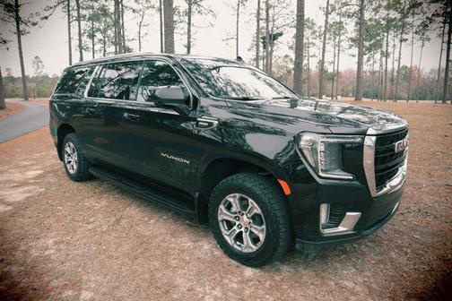 2022 GMC Yukon XL SLE