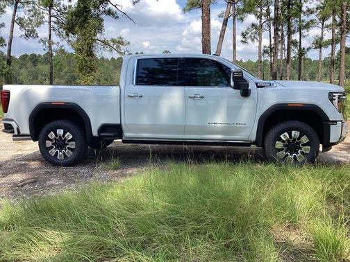 2025 GMC Sierra 2500 Denali