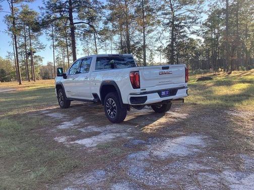 2023 GMC Sierra 2500 AT4