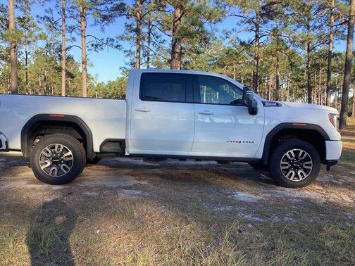 2023 GMC Sierra 2500 AT4