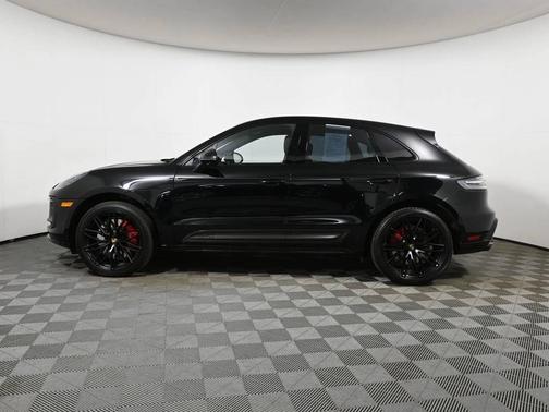 2023 Porsche Macan 