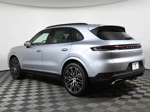 2024 Porsche Cayenne 